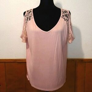 Cold Shoulder Pink Top 1XL‎
